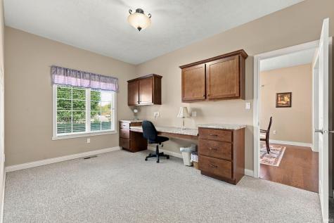 5504 N Lakeshore Drive Muncie IN 47304