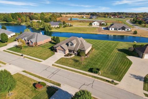 5504 N Lakeshore Drive Muncie IN 47304