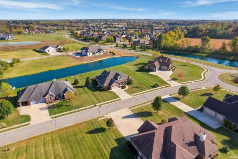 5504 N Lakeshore Drive Muncie IN 47304