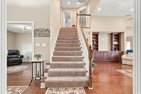 5504 N Lakeshore Drive Muncie IN 47304