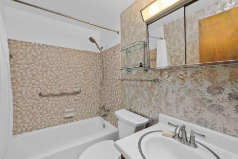 5110 Camelot Drive Fort Wayne IN 46815