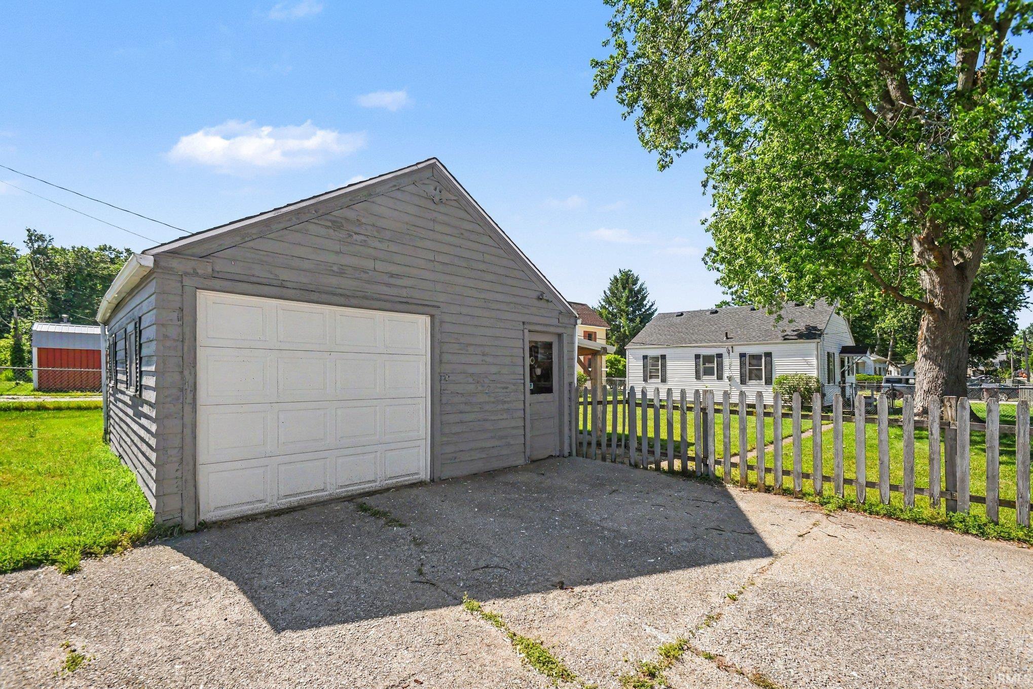 1021 Center Street Elkhart IN 46516