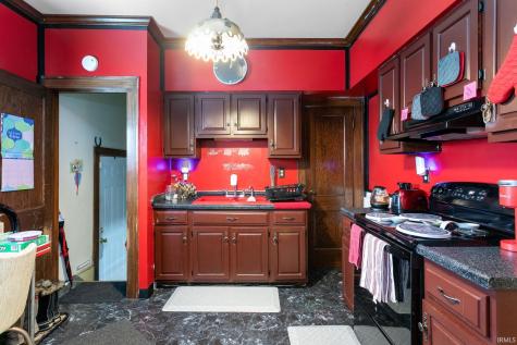 1635 Longley Avenue South Bend IN 46628