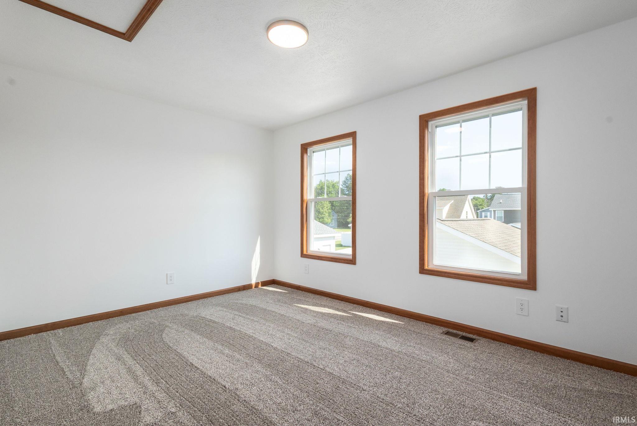 1563 E Edgar East Avenue Mishawaka IN 46545