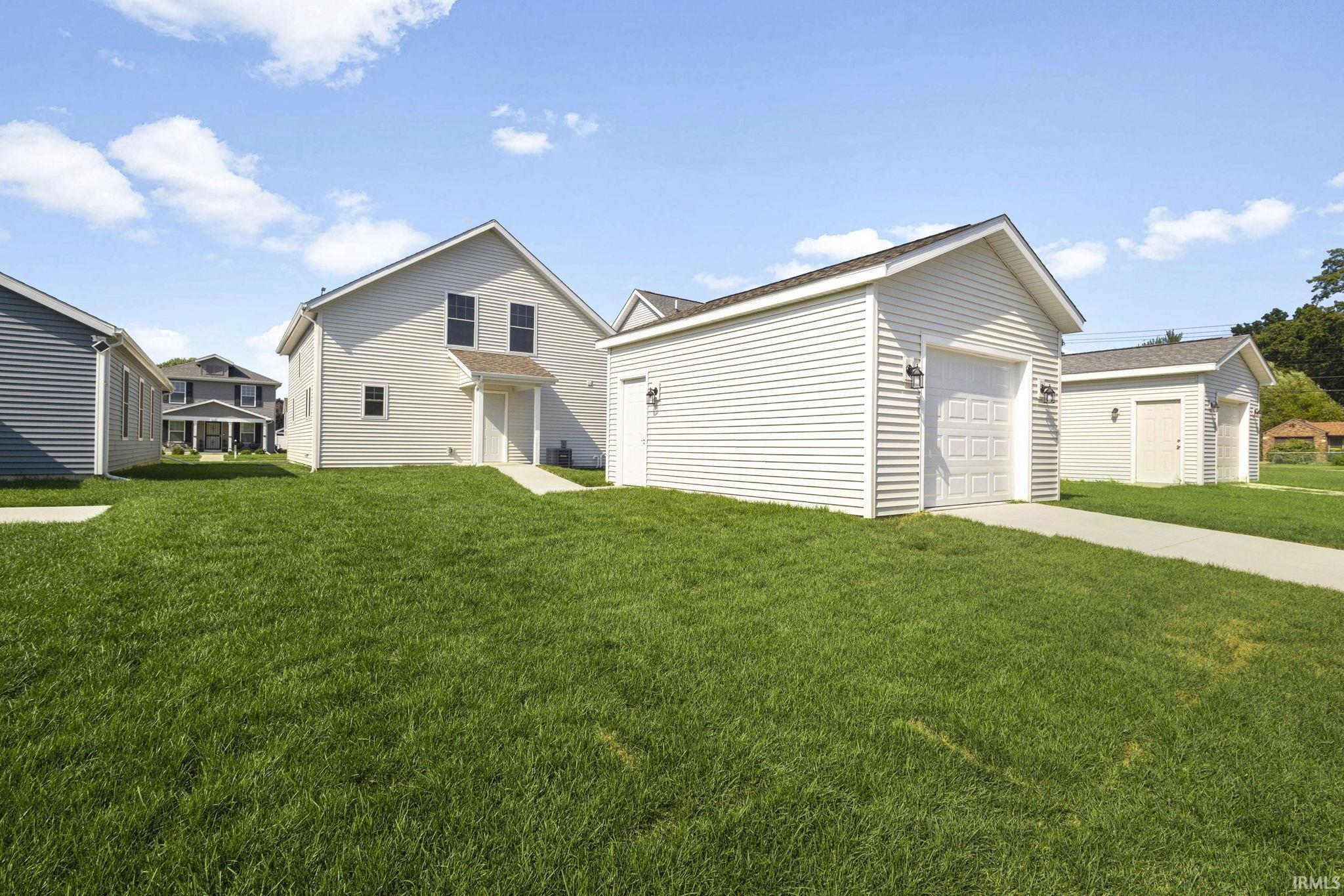 1563 E Edgar East Avenue Mishawaka IN 46545