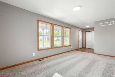 1563 E Edgar East Avenue Mishawaka IN 46545