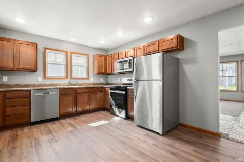 1563 E Edgar East Avenue Mishawaka IN 46545