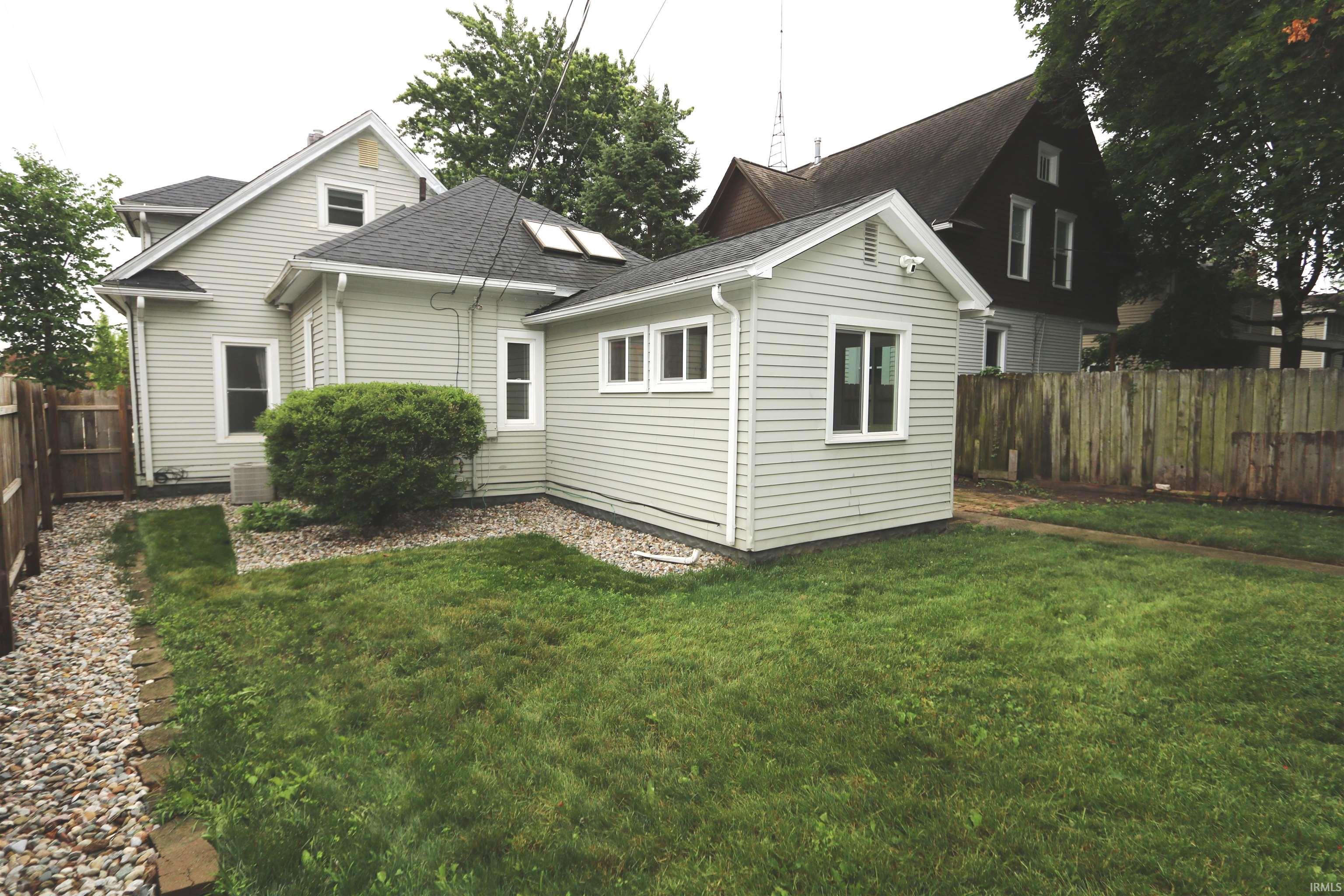 209 Indiana Avenue Mishawaka IN 46544