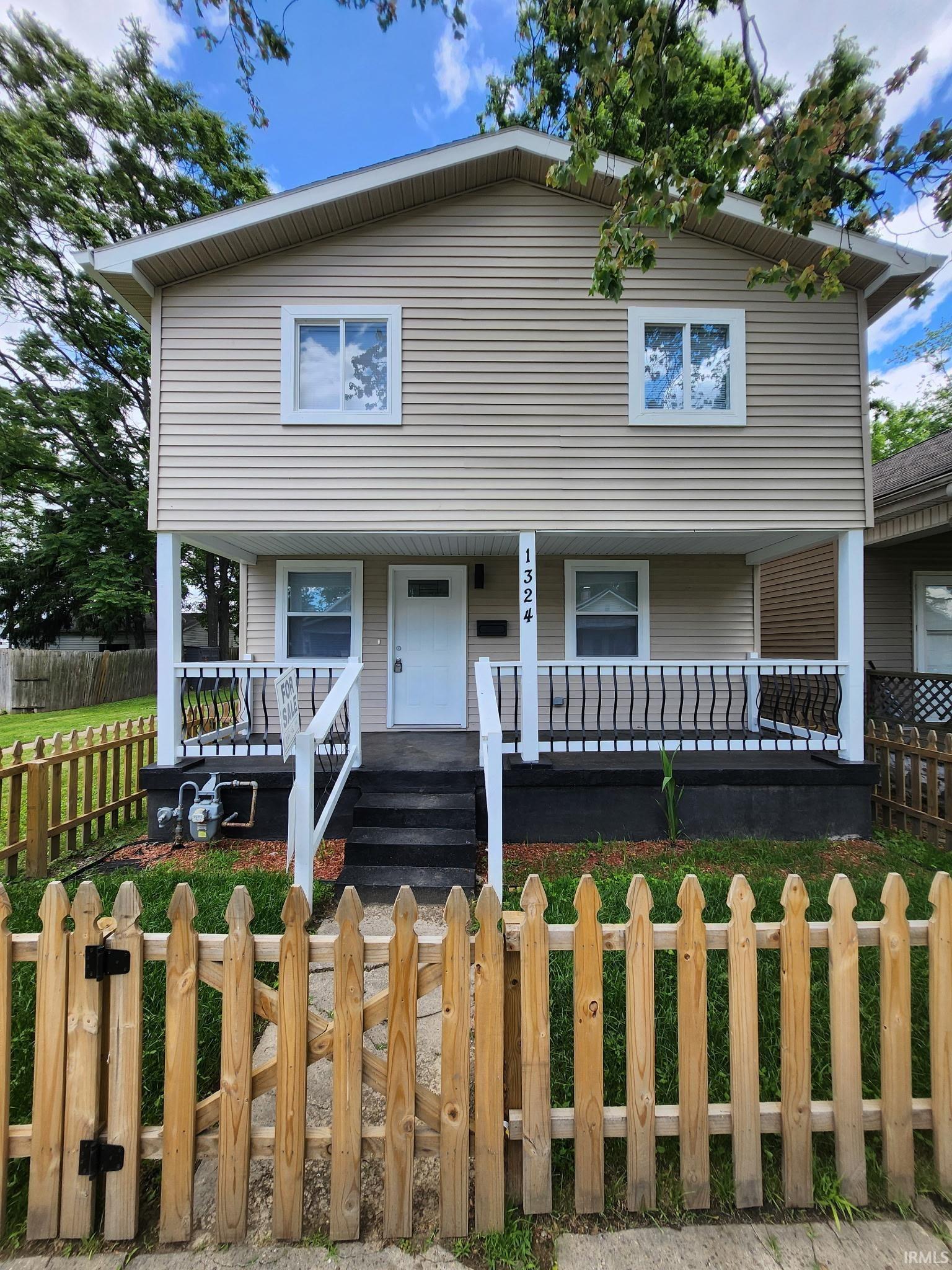 1324 E Illinois Street Evansville IN 47711