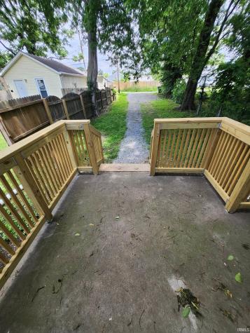 1324 E Illinois Street Evansville IN 47711