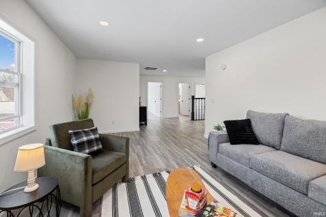 318 W First Street Mulberry IN 46058