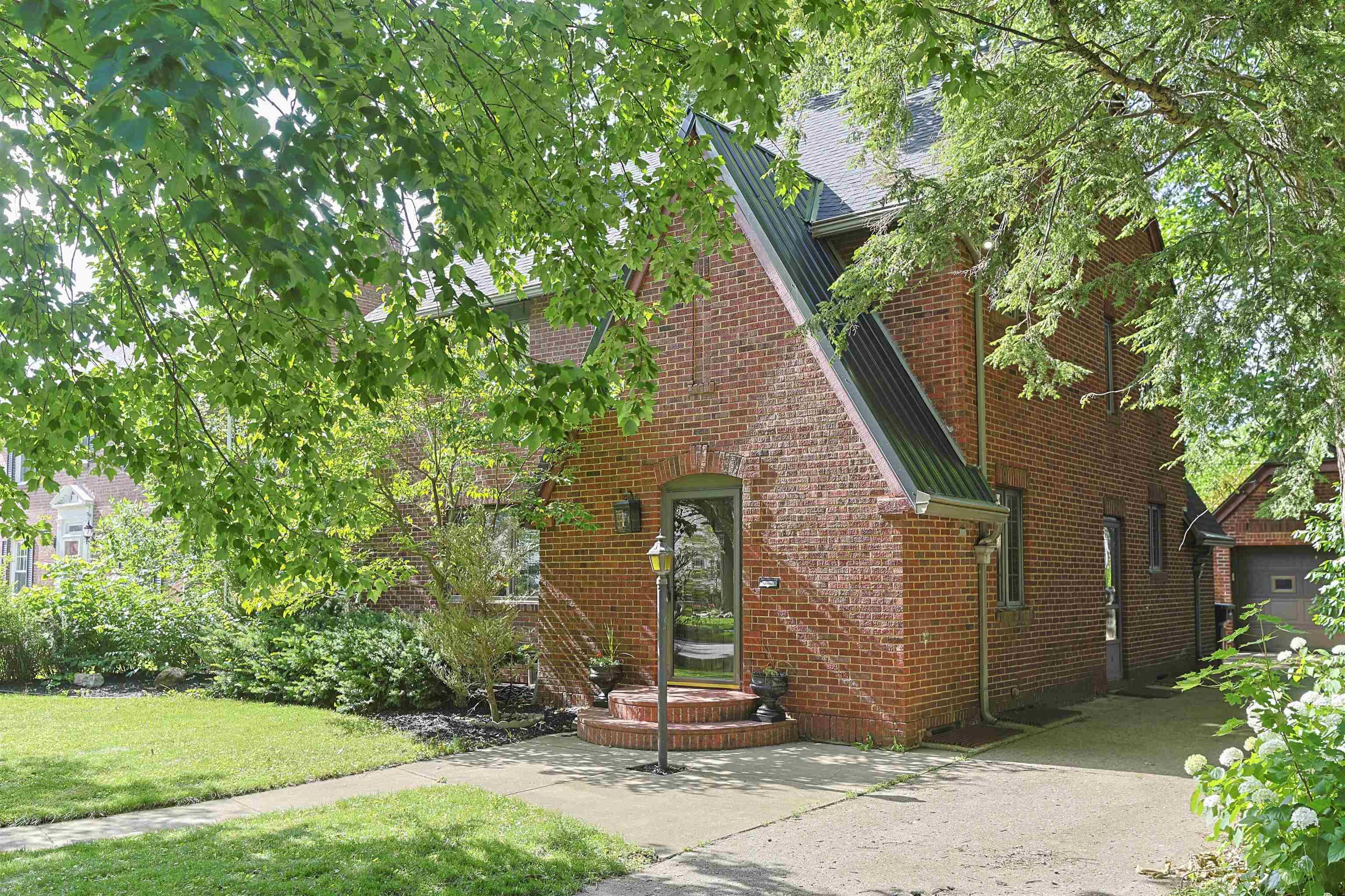 1315 Sunnymede Avenue South Bend IN 46615