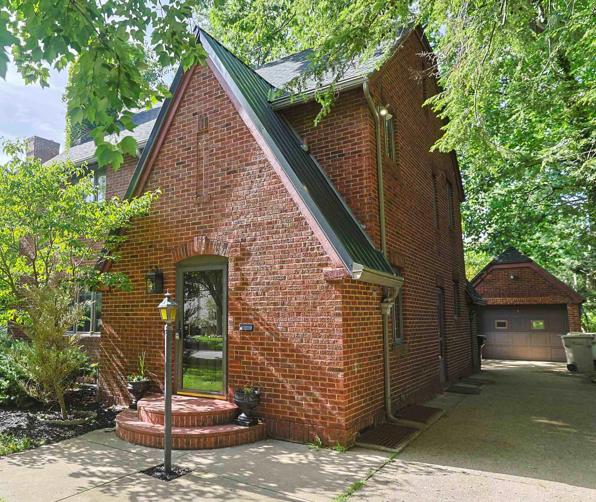 1315 Sunnymede Avenue South Bend IN 46615