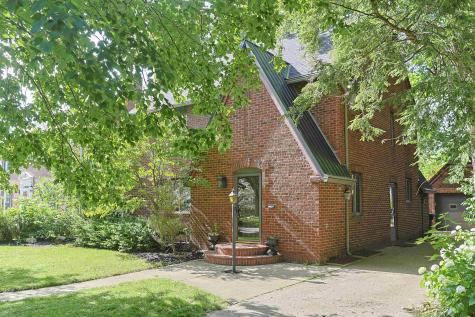 1315 Sunnymede Avenue South Bend IN 46615