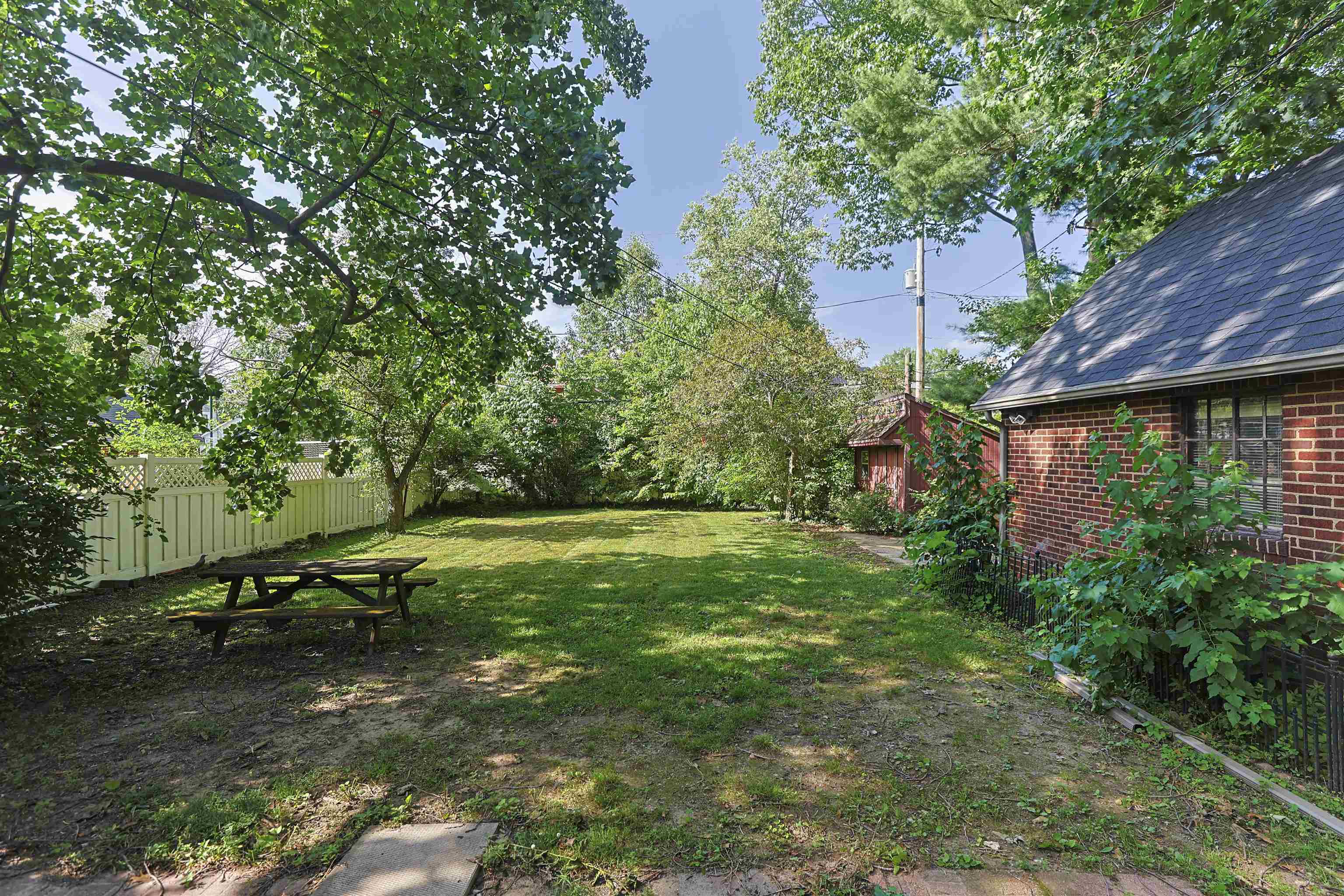 1315 Sunnymede Avenue South Bend IN 46615