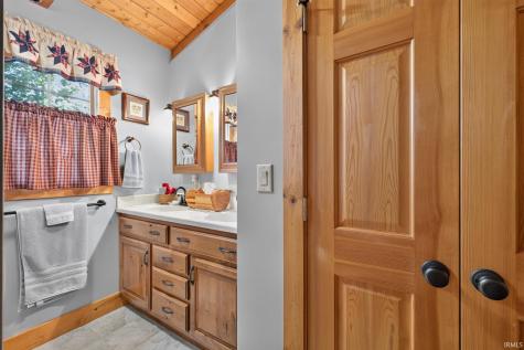 130 Pine Hills Drive Nashville IN 47448