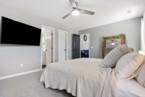 8827 Goshawk Lane Fort Wayne IN 46825