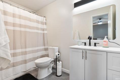 8827 Goshawk Lane Fort Wayne IN 46825