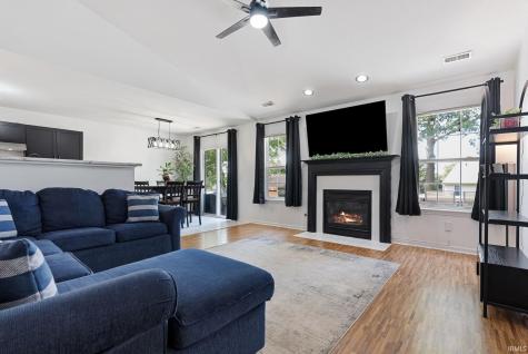 8827 Goshawk Lane Fort Wayne IN 46825