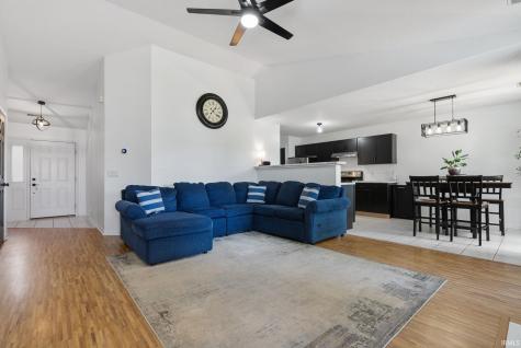 8827 Goshawk Lane Fort Wayne IN 46825