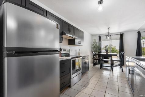 8827 Goshawk Lane Fort Wayne IN 46825