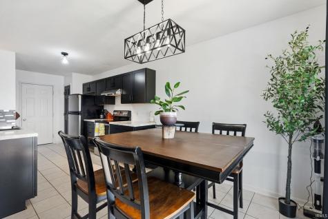 8827 Goshawk Lane Fort Wayne IN 46825