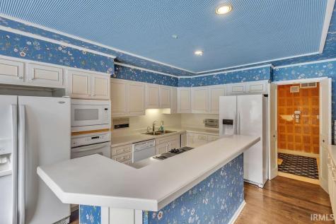 648 S Woodscrest Drive Bloomington IN 47401