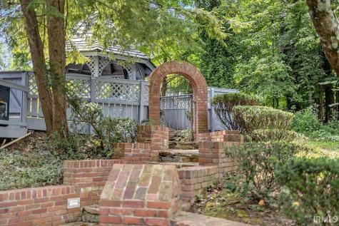 648 S Woodscrest Drive Bloomington IN 47401