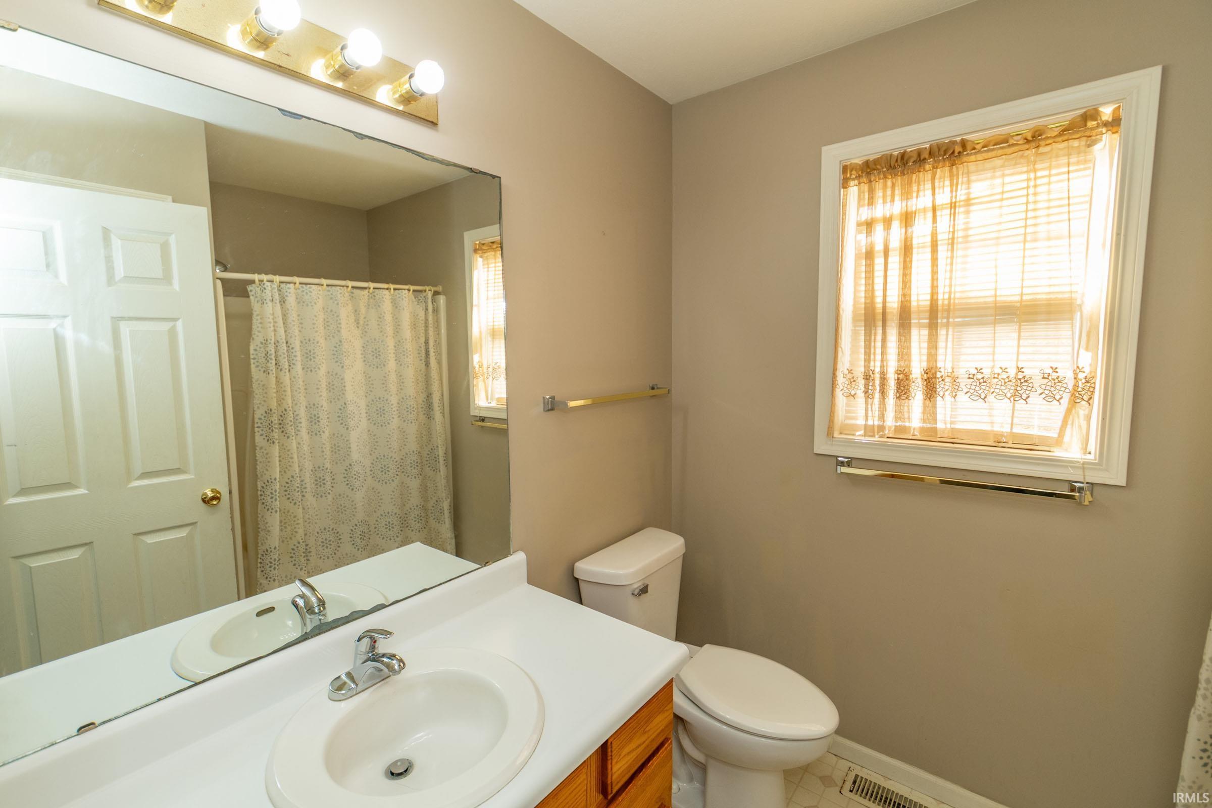 3208 Sand Wood Drive South Bend IN 46628