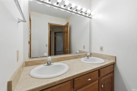 335 Northwest Passage Trail Fort Wayne IN 46825
