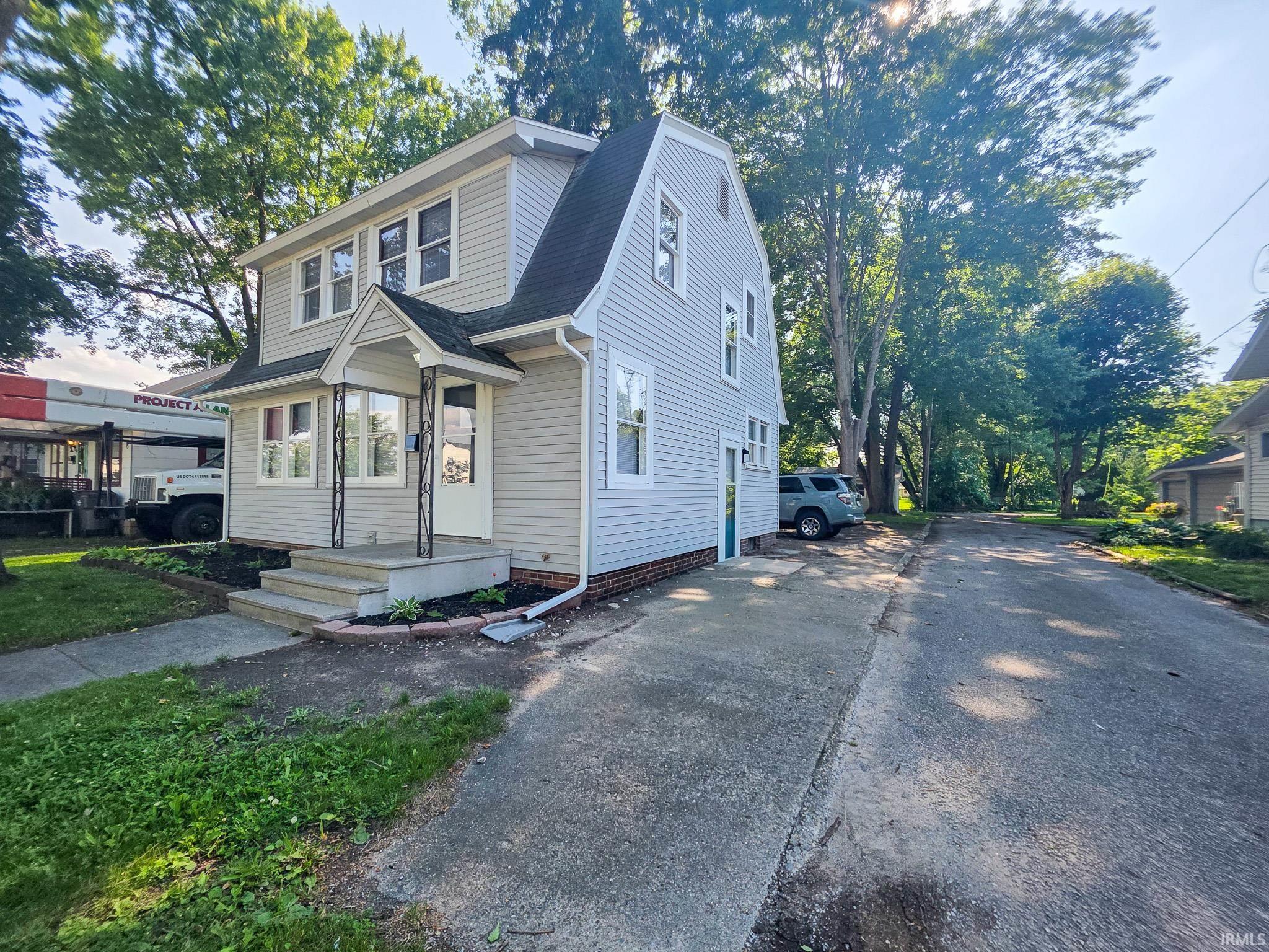 109 N Indiana Avenue Goshen IN 46526