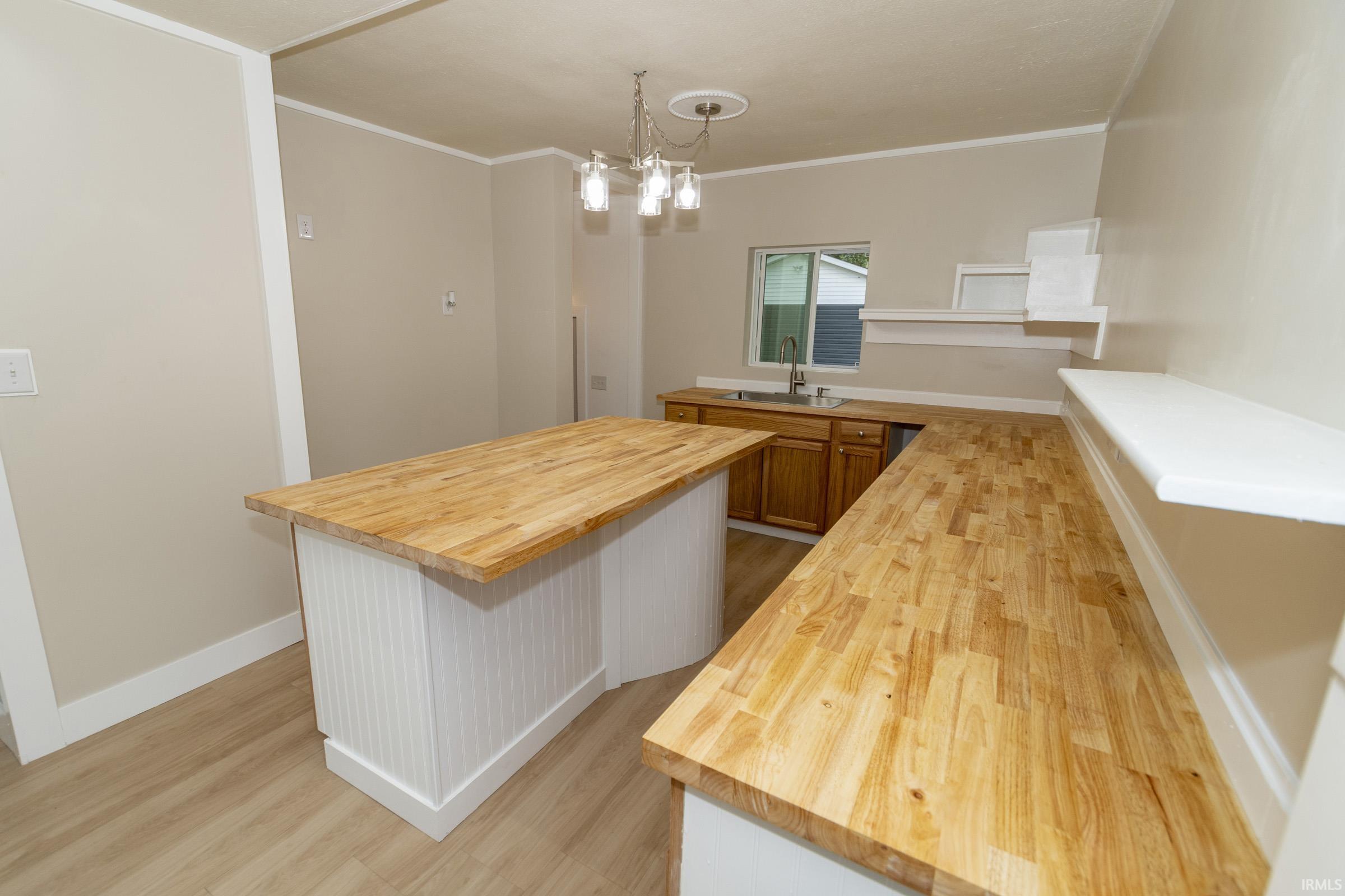 1322 Johnson Street South Bend IN 46628