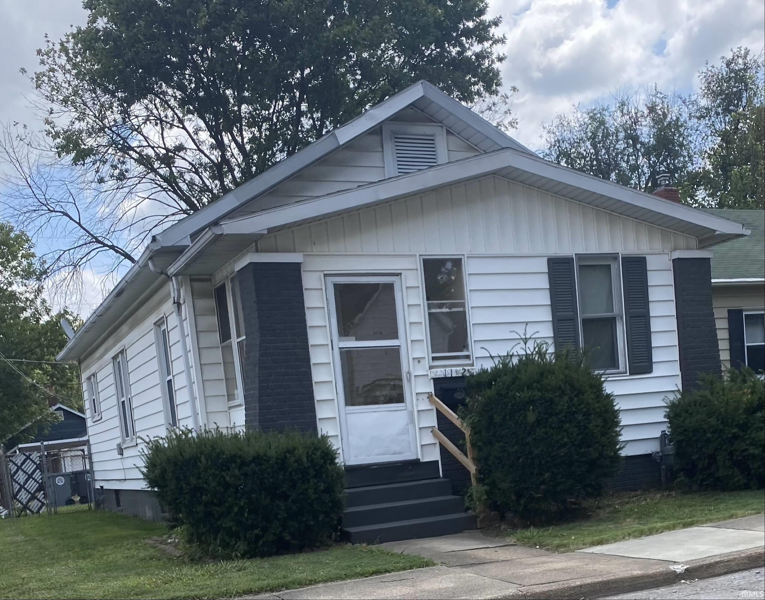 1112 S Harlan Avenue Evansville IN 47714