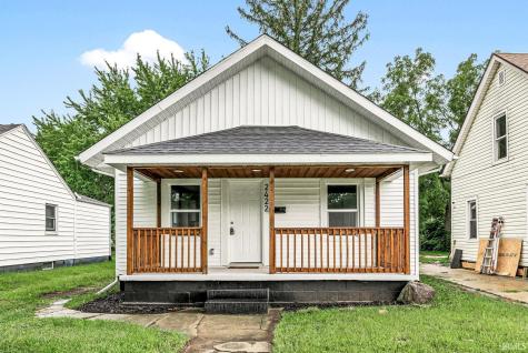 2422 Kenwood Avenue South Bend IN 46628