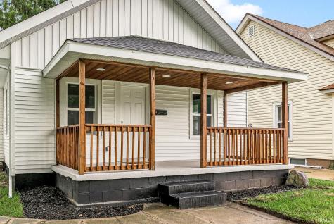 2422 Kenwood Avenue South Bend IN 46628