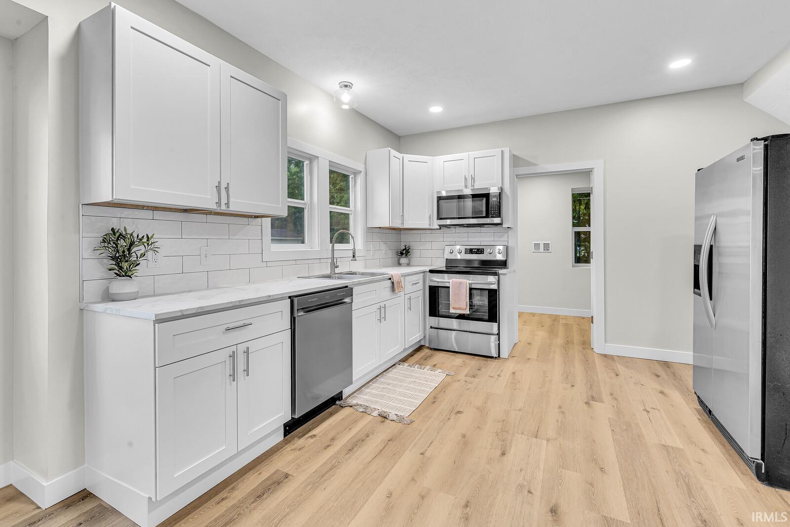 2422 Kenwood Avenue South Bend IN 46628