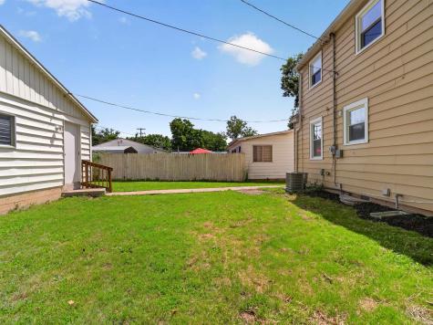 2315 Kenwood Avenue Fort Wayne IN 46805