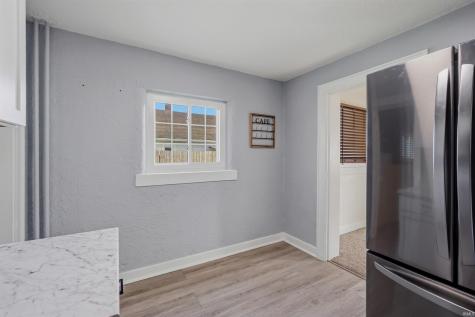113 S 12th Street Elwood IN 46036