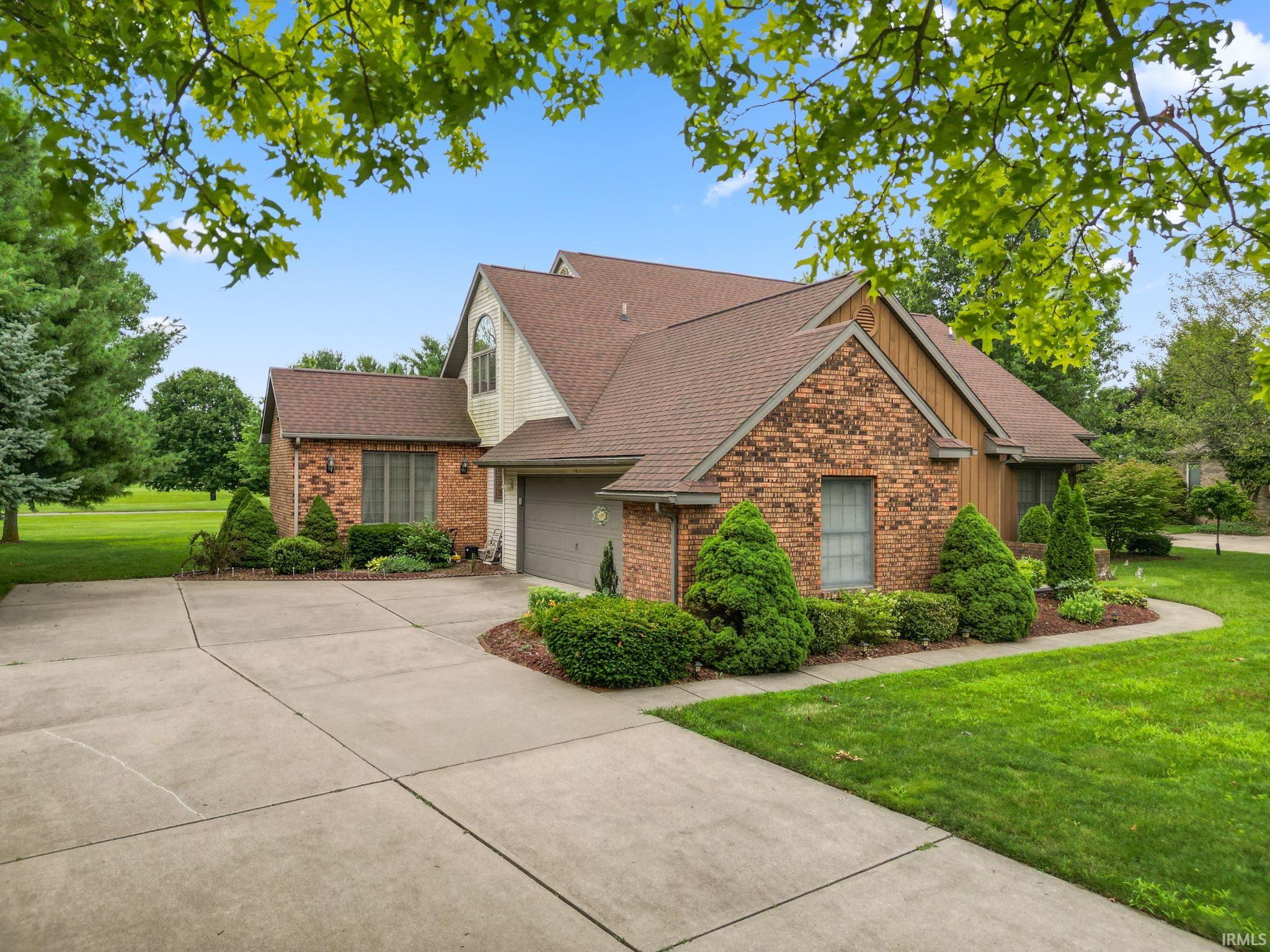 910 Foxbriar Lane Goshen IN 46526