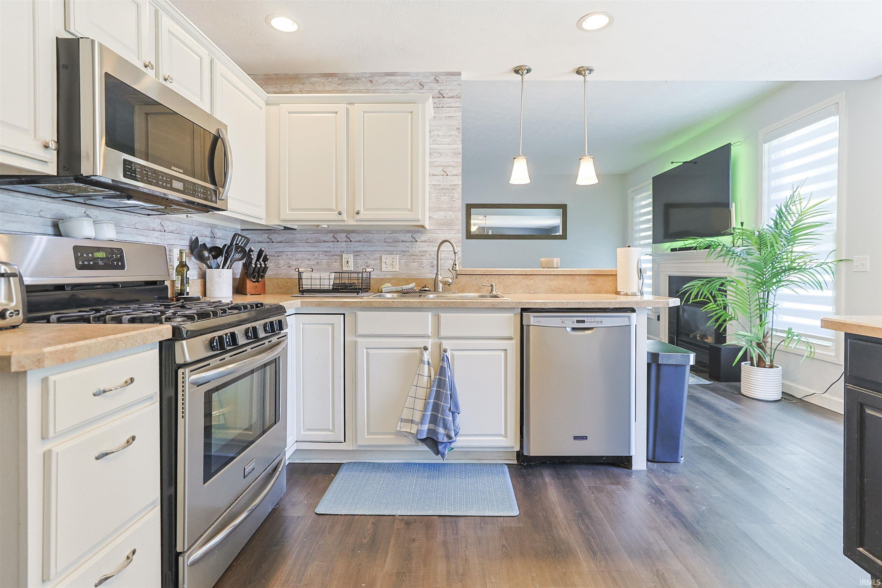 3935 Harrison Creek Court Mishawaka IN 46544