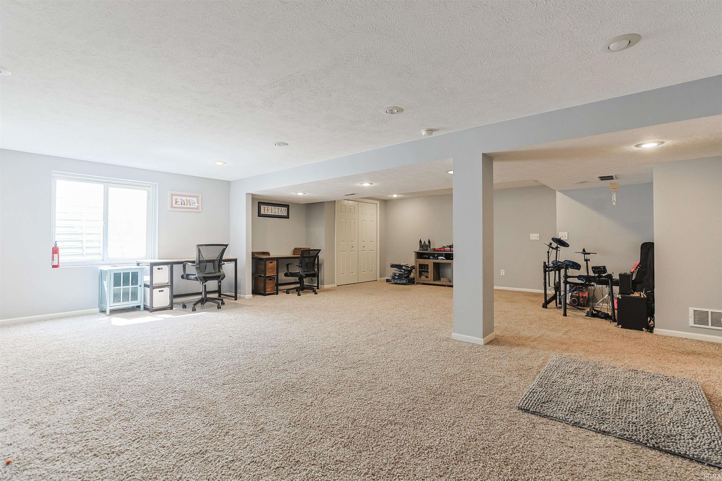3935 Harrison Creek Court Mishawaka IN 46544