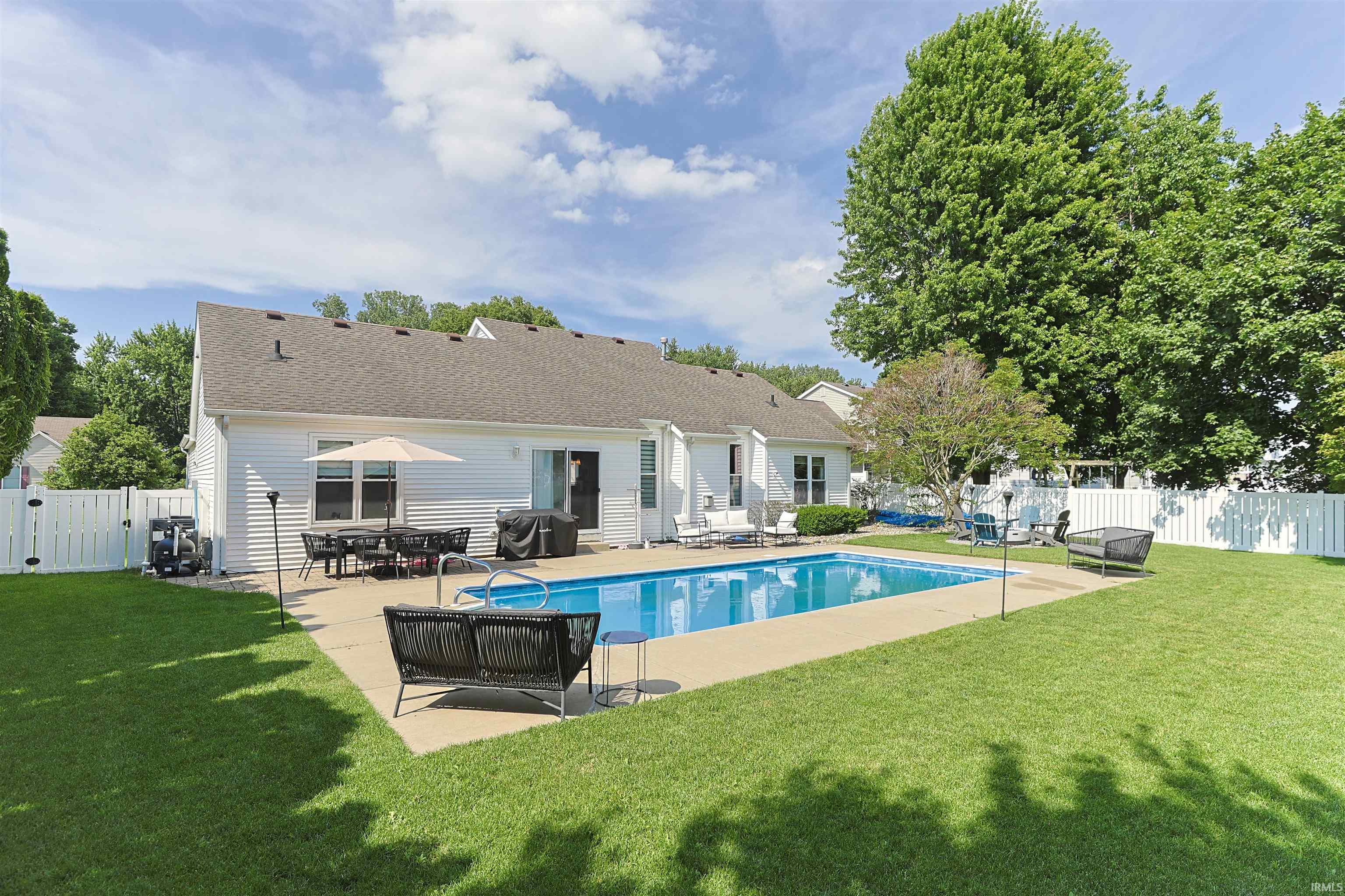 3935 Harrison Creek Court Mishawaka IN 46544