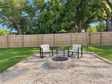 207 E 9th Street Jonesboro IN 46938