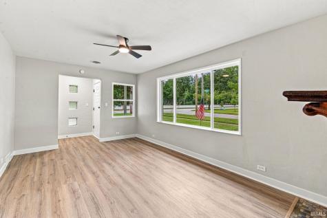 102 S Greenlawn Avenue South Bend IN 46617