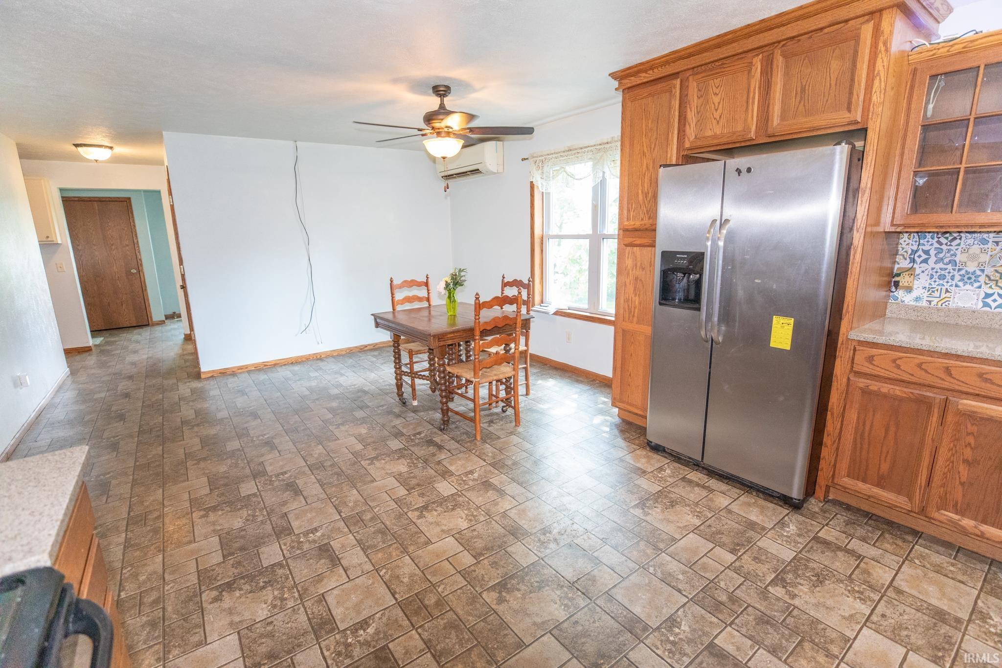 619 E 1500 N Akron IN 46910