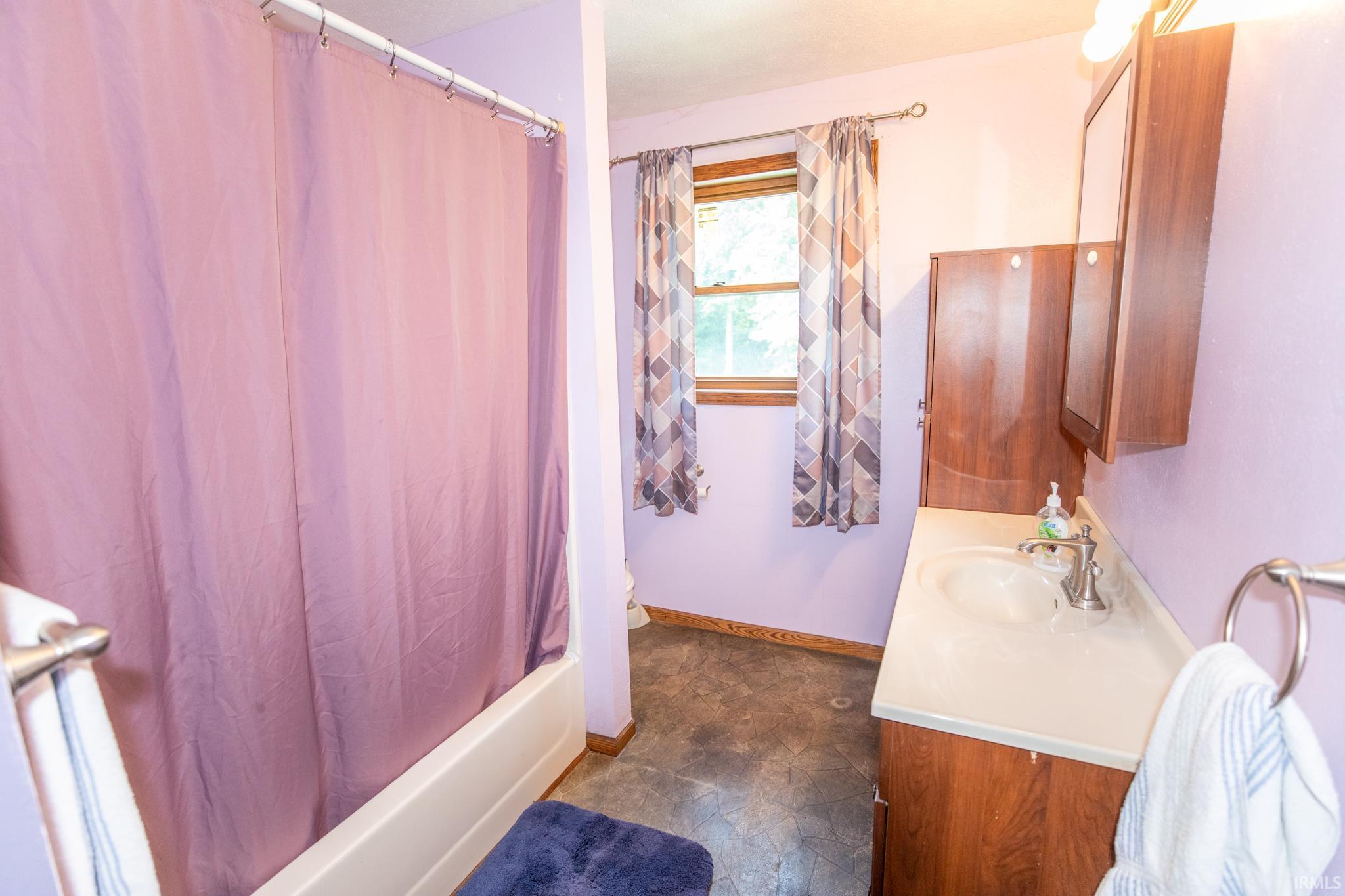 619 E 1500 N Akron IN 46910