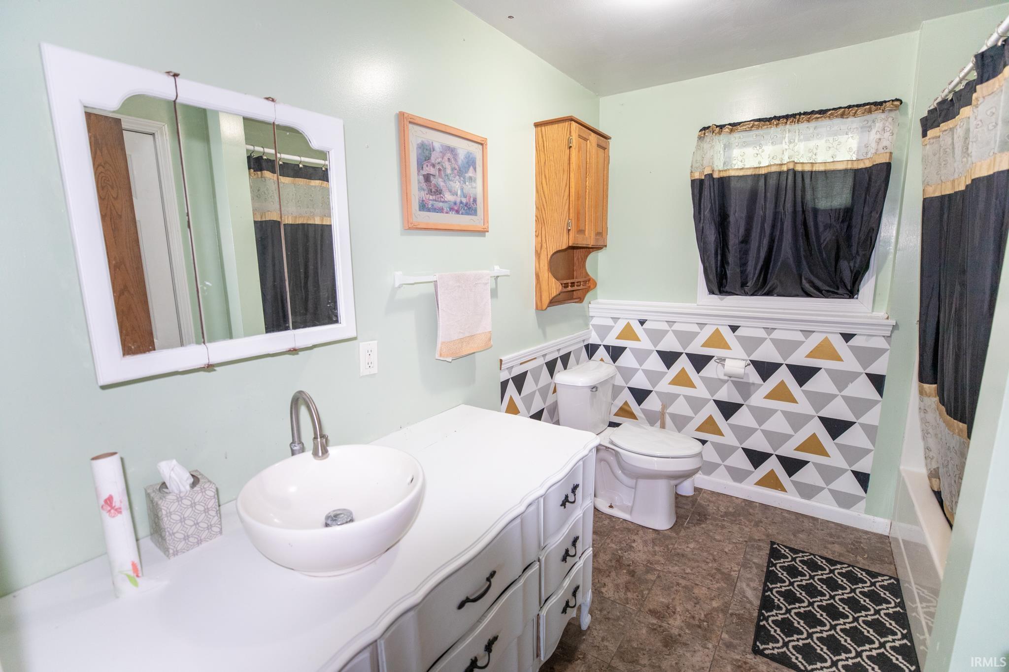 619 E 1500 N Akron IN 46910