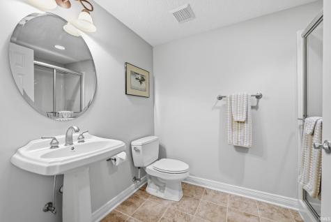 229 Eagle Cliff Cove Huntertown IN 46748
