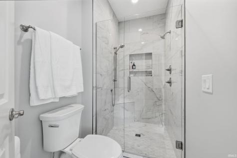 229 Eagle Cliff Cove Huntertown IN 46748