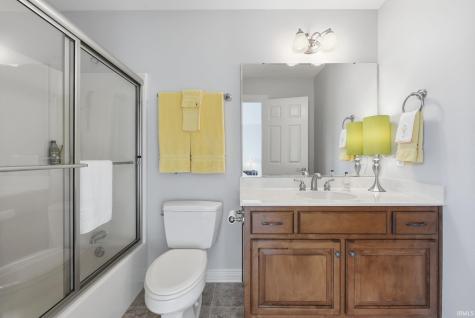 229 Eagle Cliff Cove Huntertown IN 46748